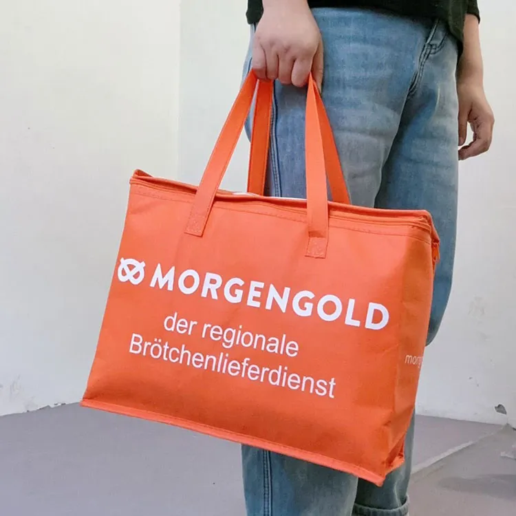 Warum kühlere Lunchtaschen ein Muss für jeden unterwegs sind